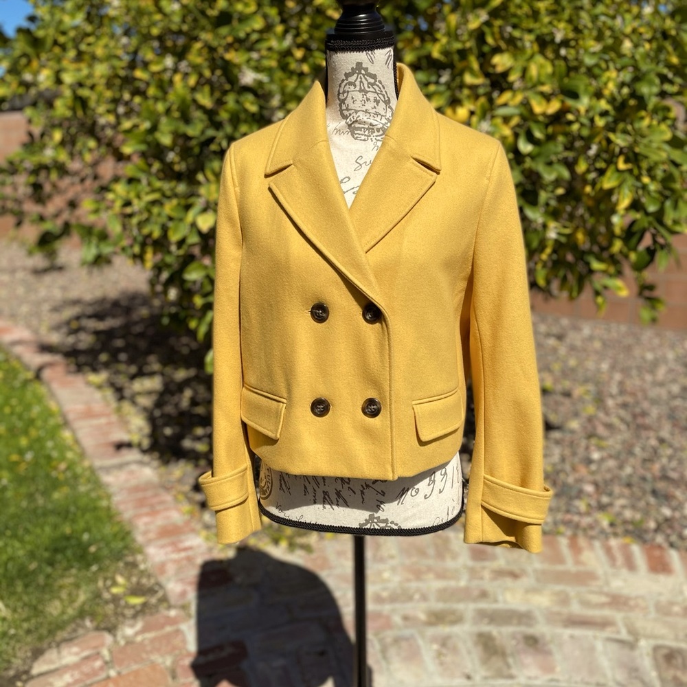 Wool cropped blazer